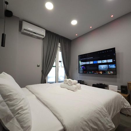 Dione Luxury Business Suite In The Heart Of 아테네 외부 사진