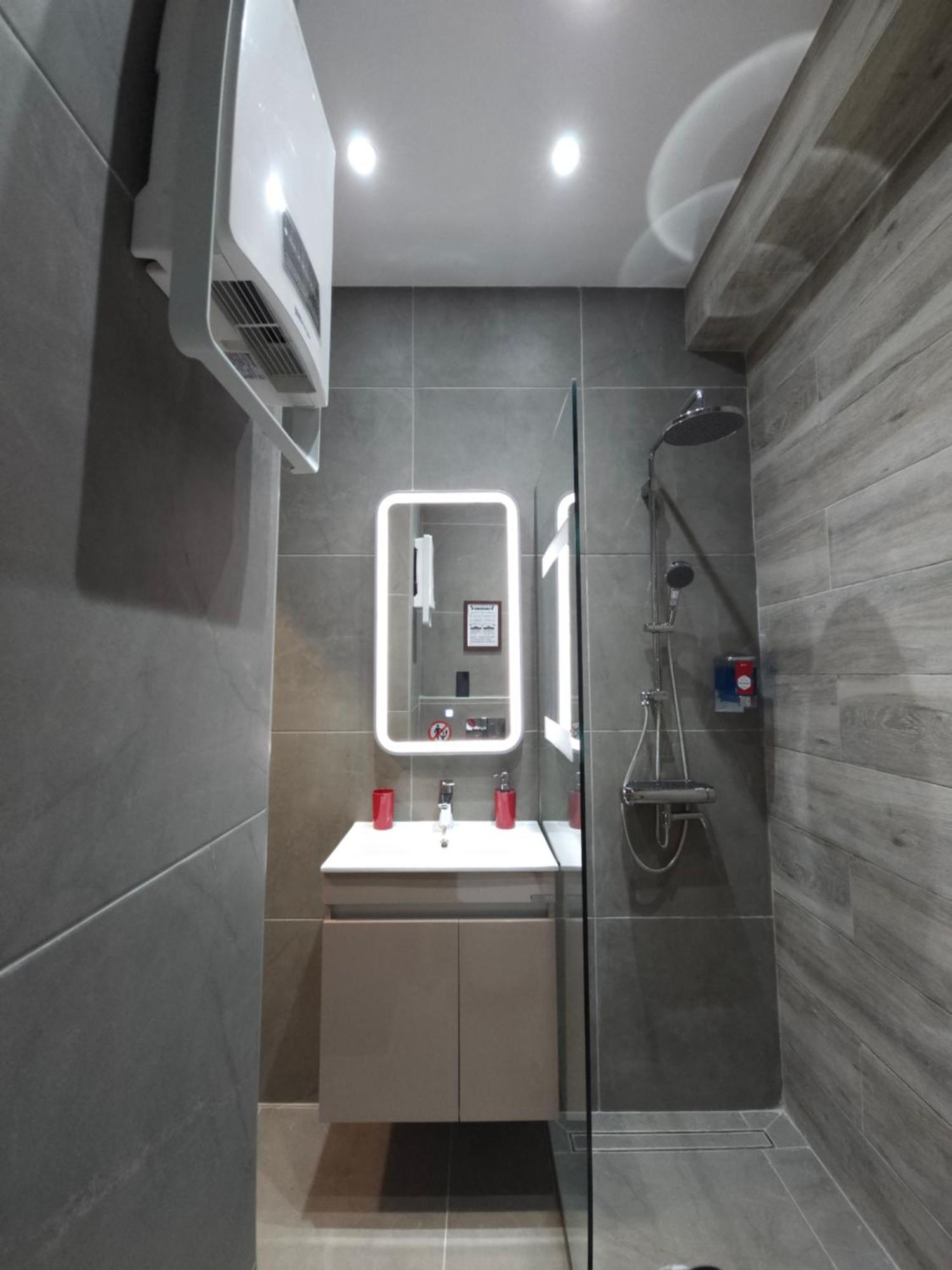 Dione Luxury Business Suite In The Heart Of 아테네 외부 사진