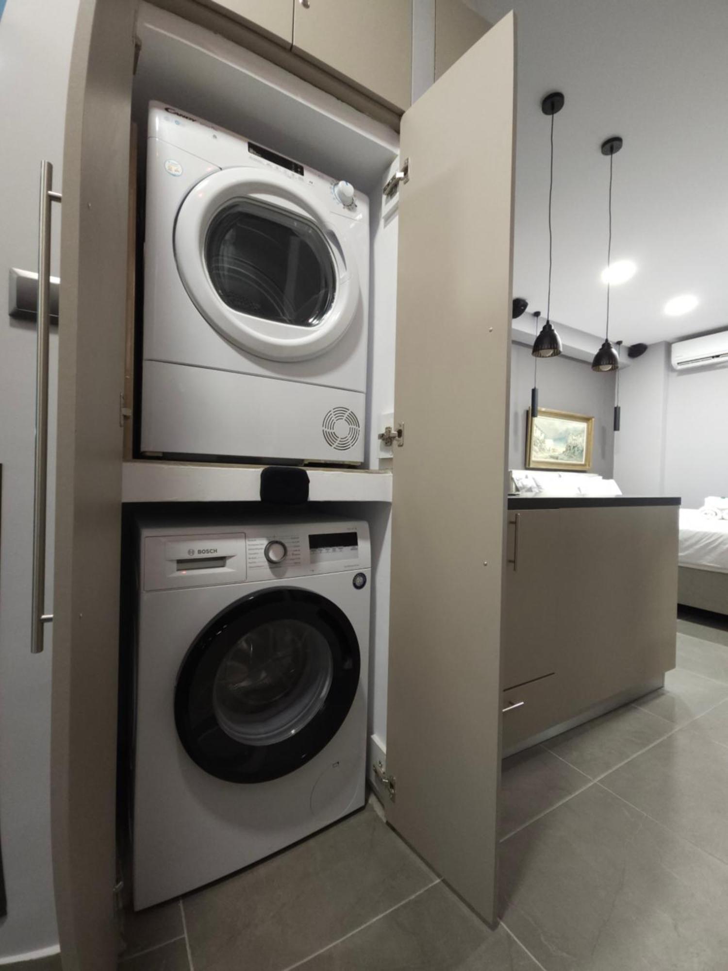 Dione Luxury Business Suite In The Heart Of 아테네 외부 사진
