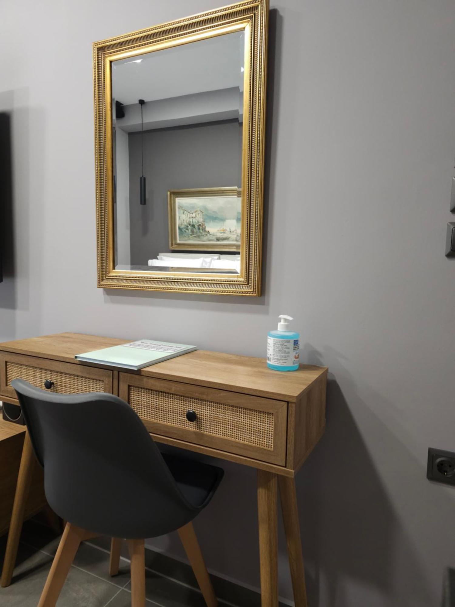 Dione Luxury Business Suite In The Heart Of 아테네 외부 사진